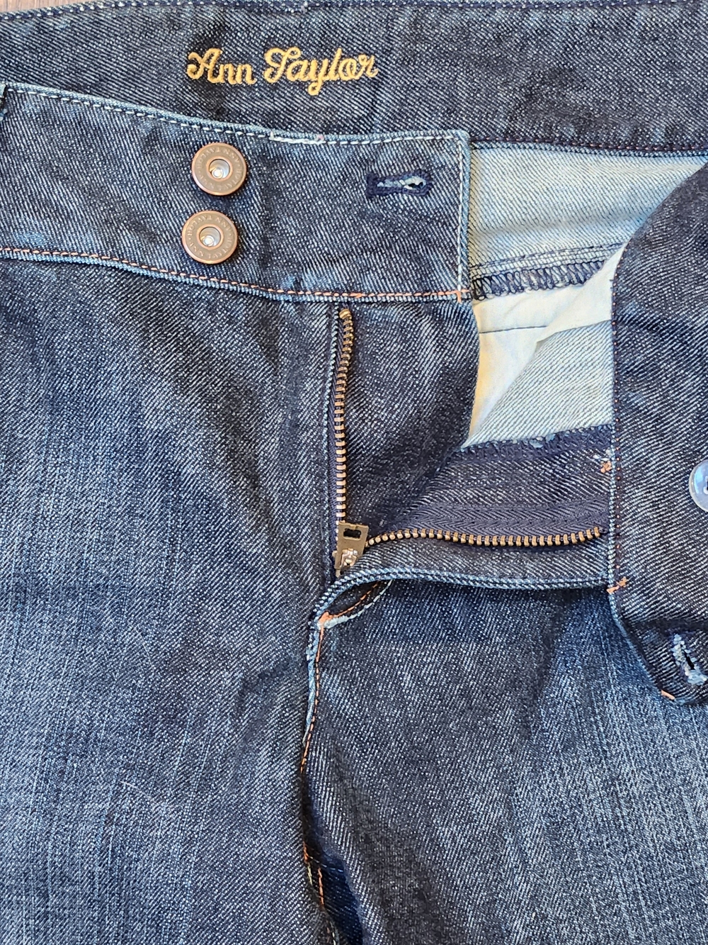 Ann Taylor Lindsay Waist Modern Fit Bootcut Jeans Blue Denim 10P - Like New - Picture 4 of 7